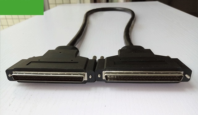 SCSI 100P male to male cable(molding)